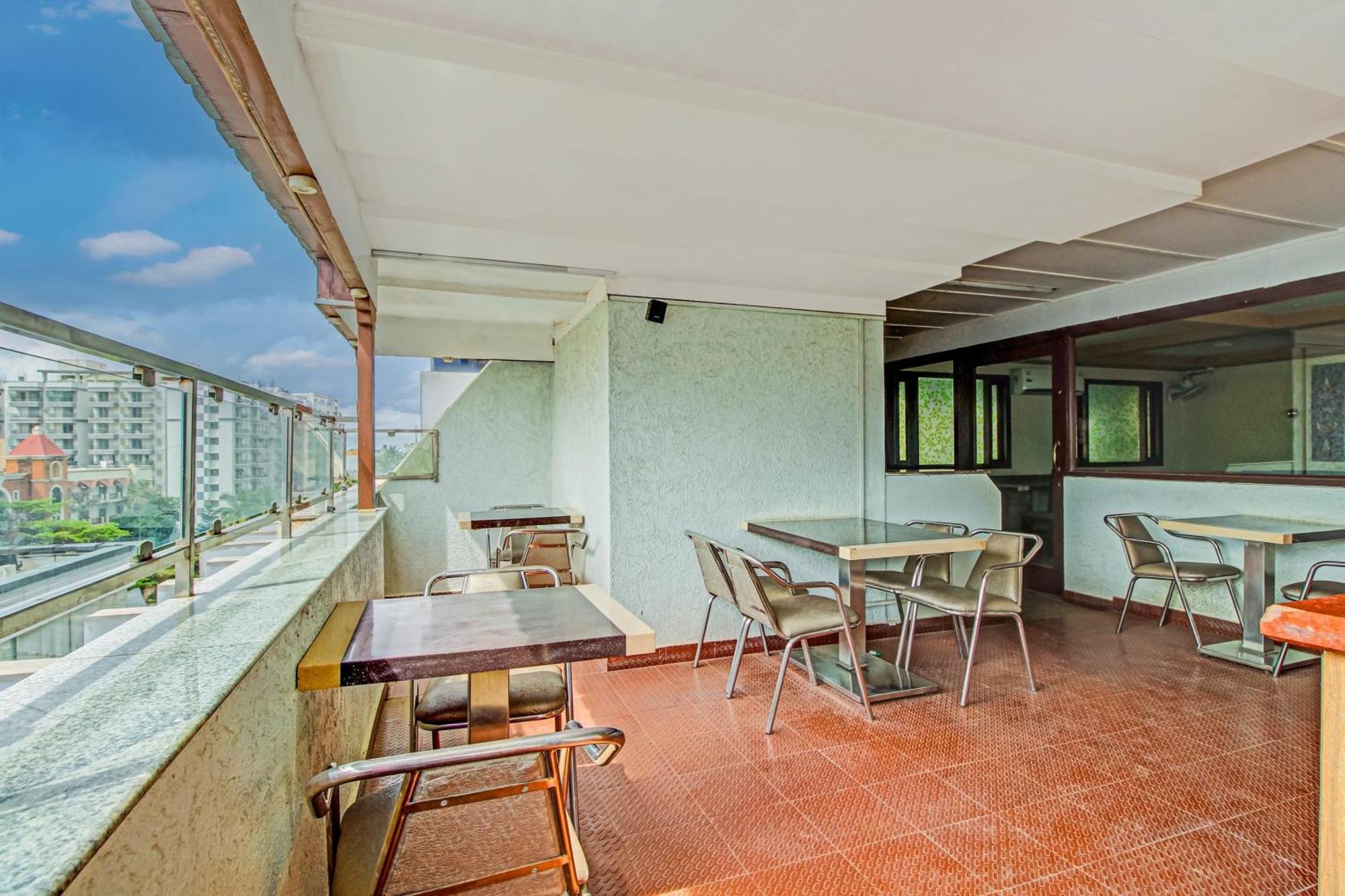 CAPITAL O75673 S K Suites Bangalore Exterior foto