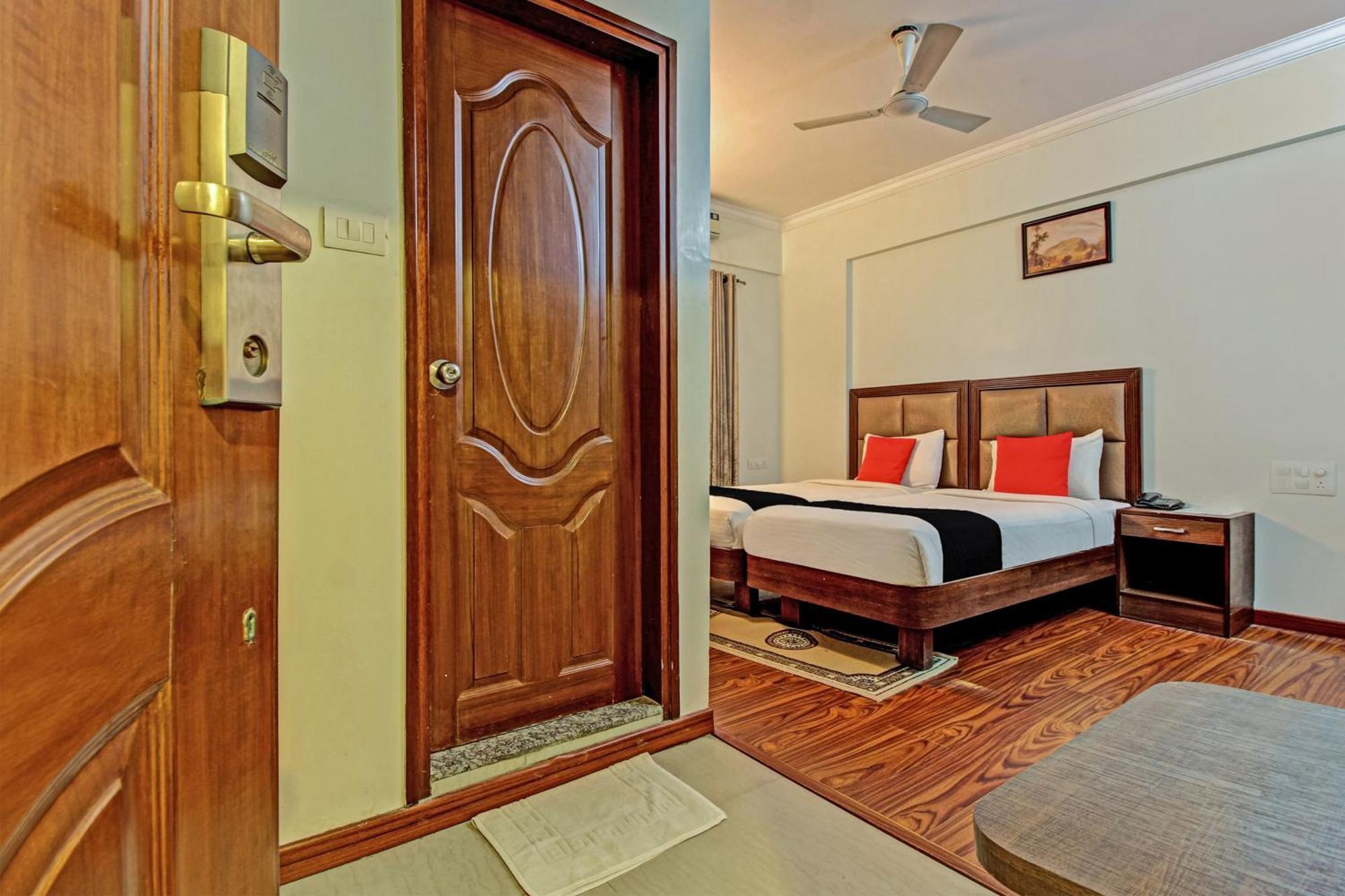 CAPITAL O75673 S K Suites Bangalore Exterior foto