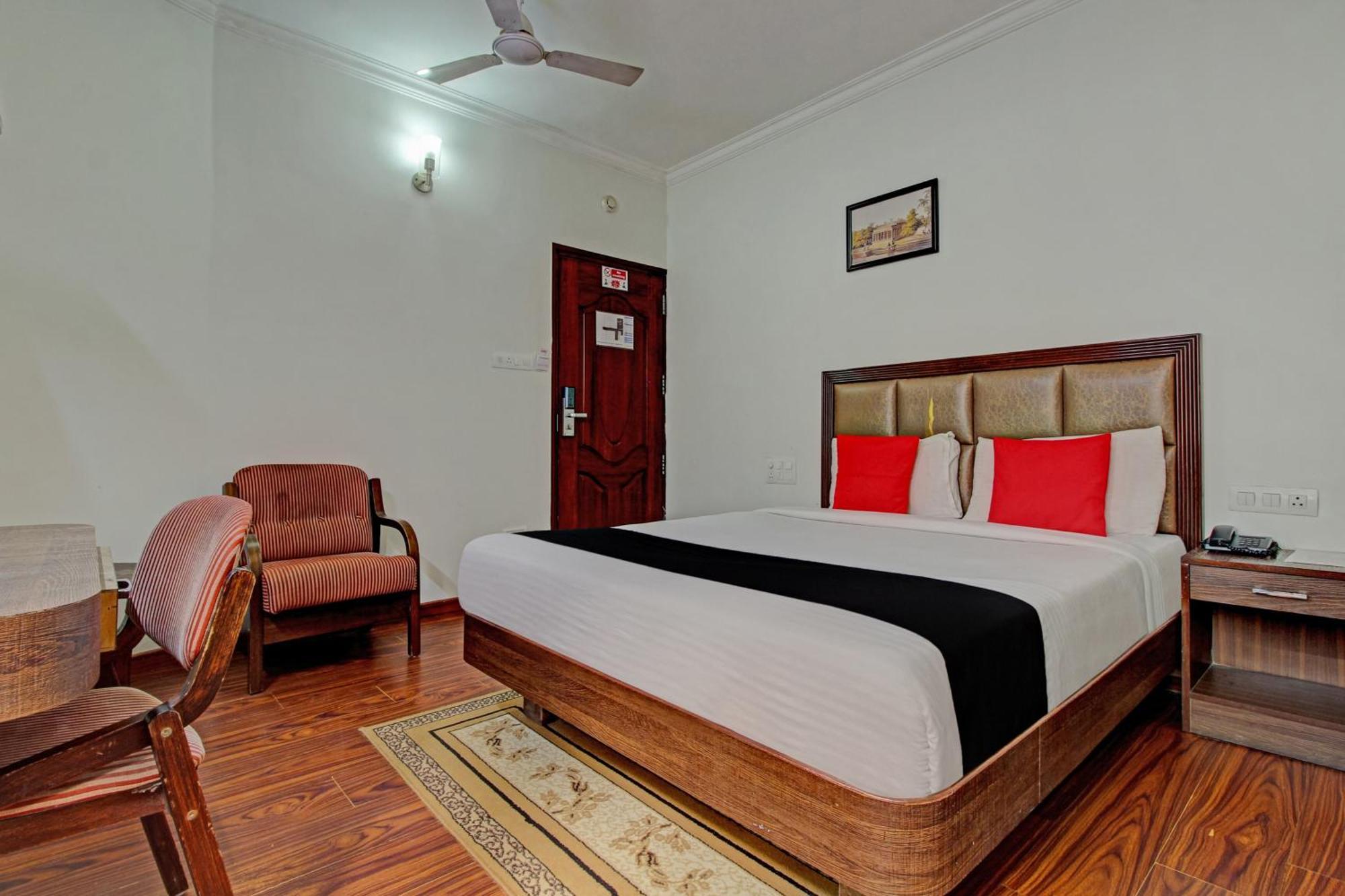 CAPITAL O75673 S K Suites Bangalore Exterior foto